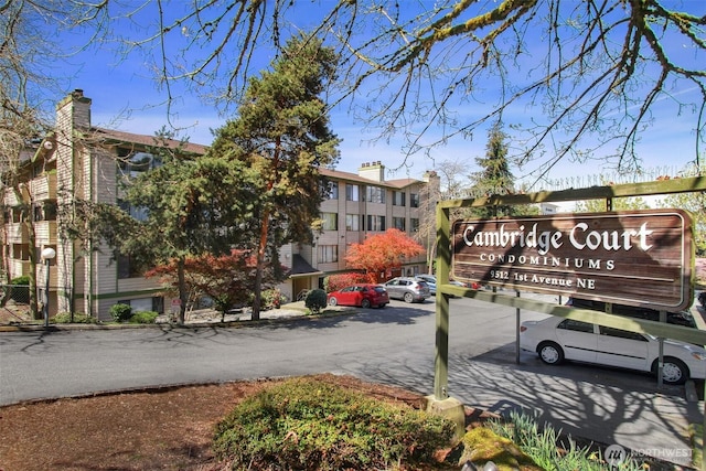 9512 1st Ave NE Unit 402, Seattle, WA 98115 - view of asphalt street