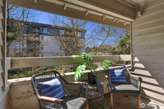 9512 1st Ave NE Unit 402, Seattle, WA 98115 - view of balcony