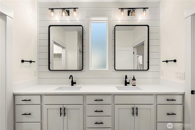 1007 Racine Springs Dr, Wenatchee, WA 98801 - bathroom featuring double vanity and healthy amount of natural light