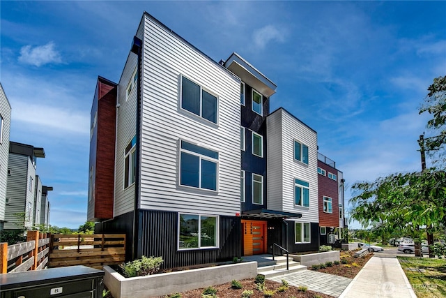 4306 S Holden St, Seattle, WA 98118 - view of modern home