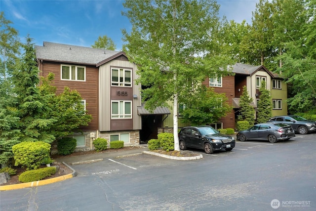 15155 NE 82nd St Unit 103, Redmond, WA 98052 - view of building exterior with uncovered parking