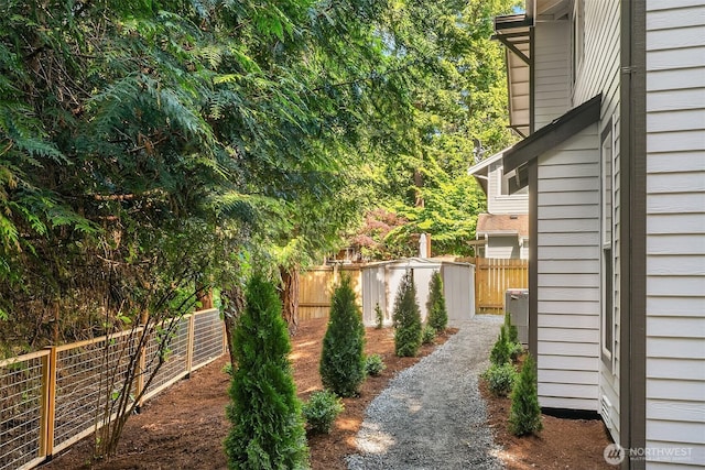 16302 NE 104th St, Redmond, WA 98052 - view of yard