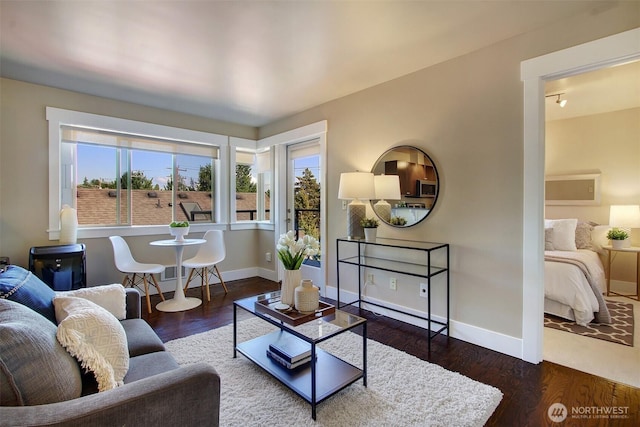 120 NW 39th St Unit 406, Seattle, WA 98107 - living area with wood finished floors and baseboards