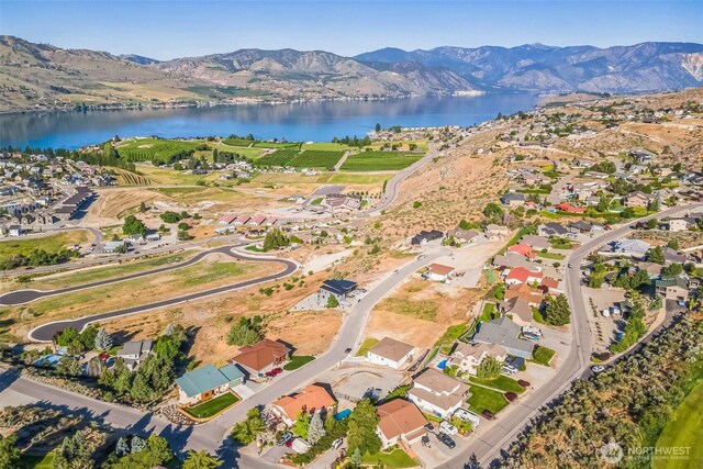 105 Hillcrest Pl, Chelan, WA 98816