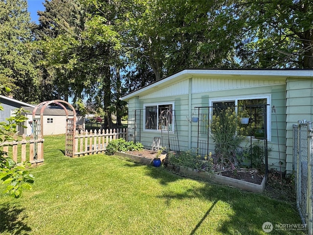 81 Robbins Rd, Sequim, WA 98382 - view of yard