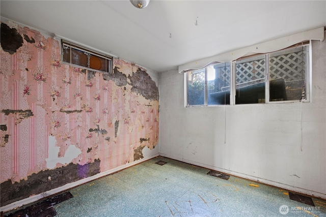 1203 S 8th Ave, Yakima, WA 98902 - below grade area with tile patterned floors