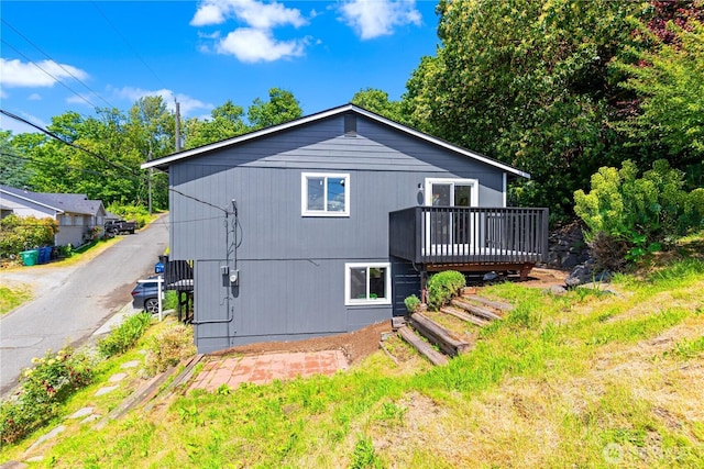 5134 S Wallace St, Seattle, WA 98178 - back of house featuring a deck