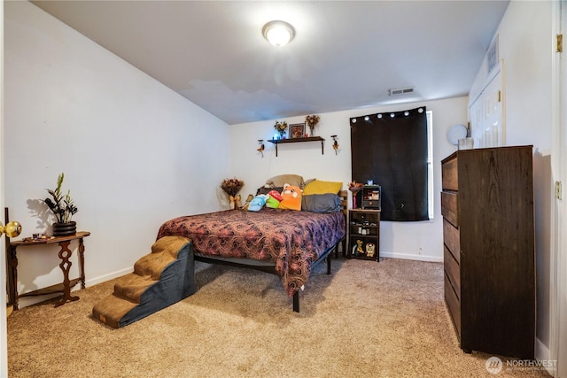 641 3rd Ave S, Kent, WA 98032 - carpeted bedroom with baseboards