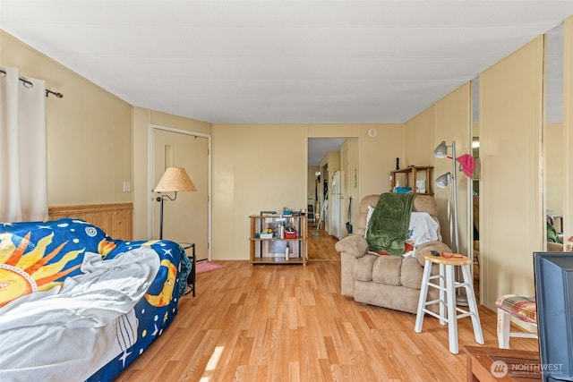 260 Ho Hum Ln, Aberdeen, WA 98520 - living room featuring wood finished floors
