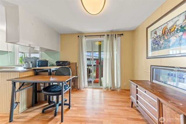 260 Ho Hum Ln, Aberdeen, WA 98520 - home office featuring light wood-style flooring