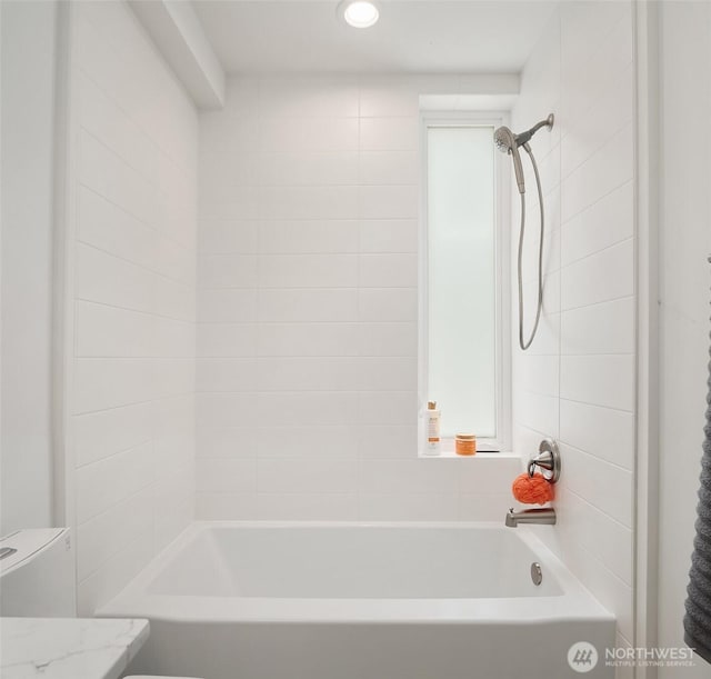 633 13th Ave E, Seattle, WA 98102 - bathroom featuring shower / tub combination and recessed lighting