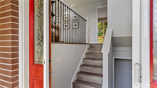 9824 NE 139th St, Kirkland, WA 98034 - view of stairway
