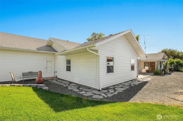 11801 Rd K NE, Moses Lake, WA 98837 - rear view of property with a lawn