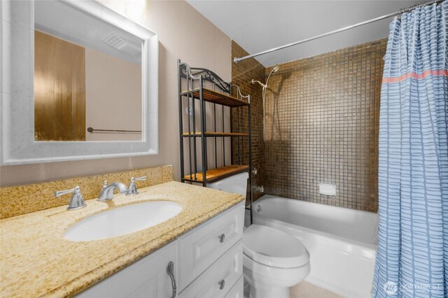 3425 Colby Ave Unit 601, Everett, WA 98201 - bathroom with shower / bath combination with curtain and vanity