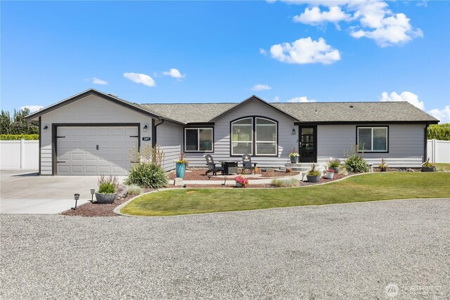 207 Moon River Vw SW, Mattawa, WA 99349 - ranch-style home featuring driveway, an attached garage, and a shingled roof
