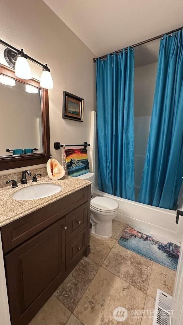 1436 Latham Ct, Dupont, WA 98327 - bathroom with vanity, shower / tub combo with curtain, and toilet