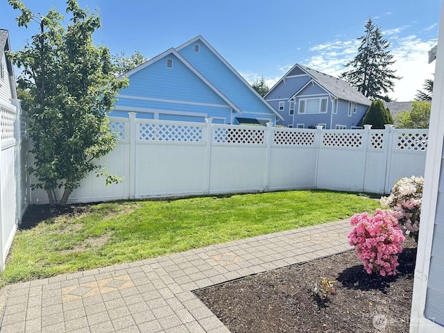 1436 Latham Ct, Dupont, WA 98327 - view of yard