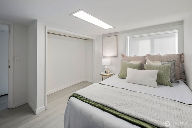 4642 Eastern Ave N, Seattle, WA 98103 - bedroom featuring light wood-type flooring and a closet