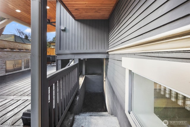 4642 Eastern Ave N, Seattle, WA 98103 - view of staircase