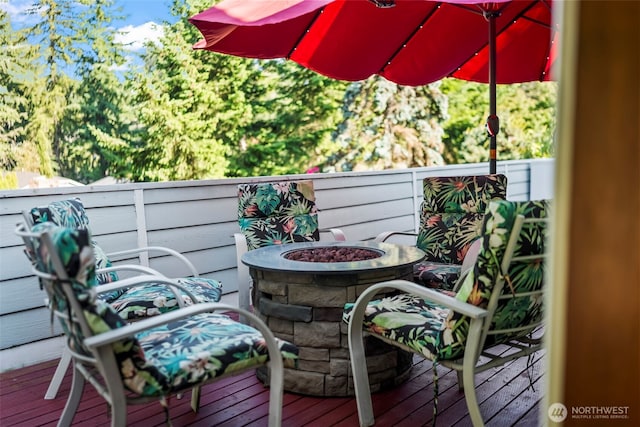32232 7th Ave SW, Federal Way, WA 98023 - deck featuring a fire pit