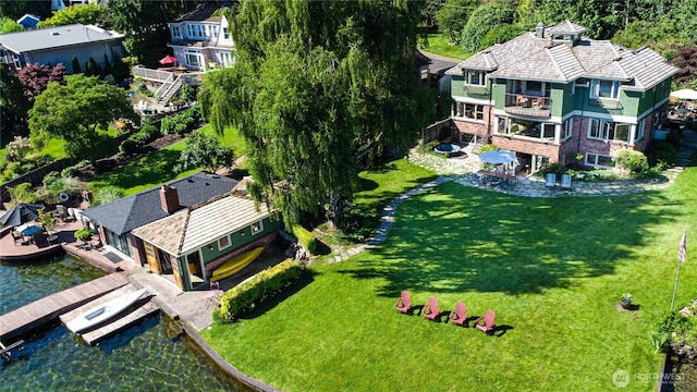 8314 Island Dr S, Seattle, WA 98118 - view of subject property featuring a large body of water