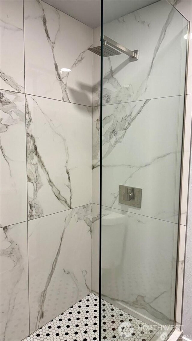 13676 197th Ave SE, Renton, WA 98059 - full bath featuring a marble finish shower