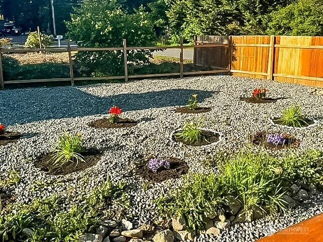 6240 Azure Way, Maple Falls, WA 98266 - view of yard
