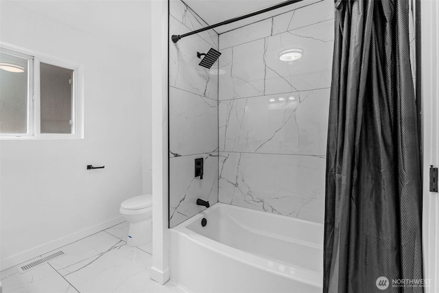 638 SW 299th Pl, Federal Way, WA 98023 - full bath featuring shower / bath combo with shower curtain and marble finish floors