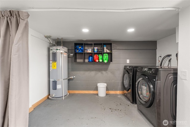 908 N Jeffries St, Aberdeen, WA 98520 - laundry area featuring water heater and independent washer and dryer