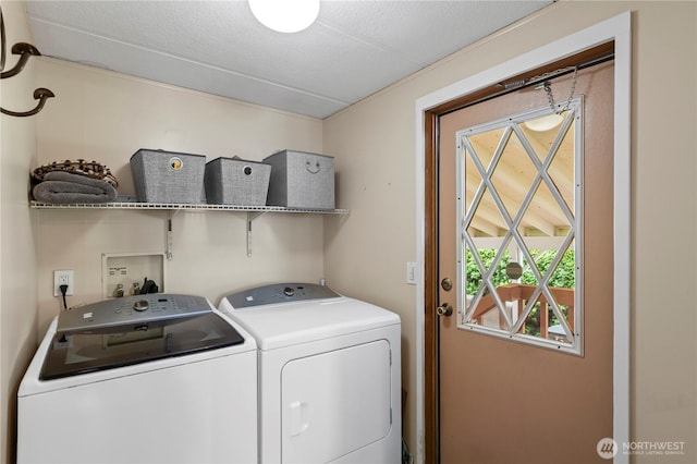 1427 100th St SW Unit 145, Everett, WA 98204 - washroom featuring washer and dryer