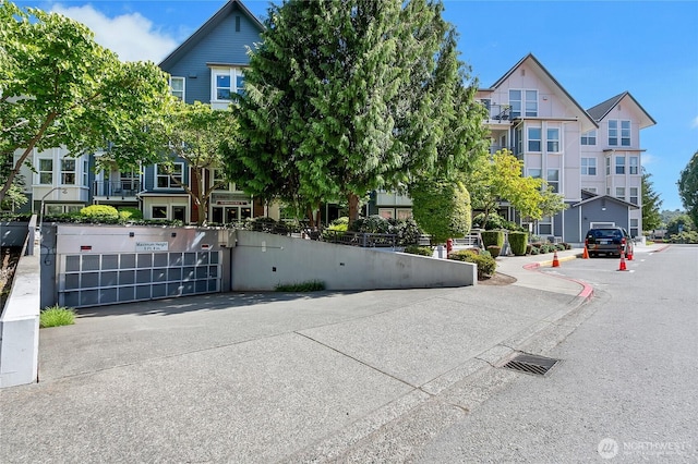 55 Williams Ave S Unit 209, Renton, WA 98057 - surrounding community with a gate