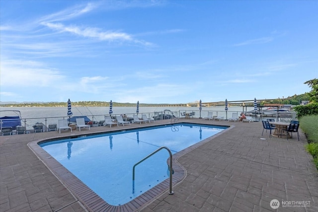 720 Lakeside Ave S Unit 406, Seattle, WA 98144 - community pool featuring a patio and a water view