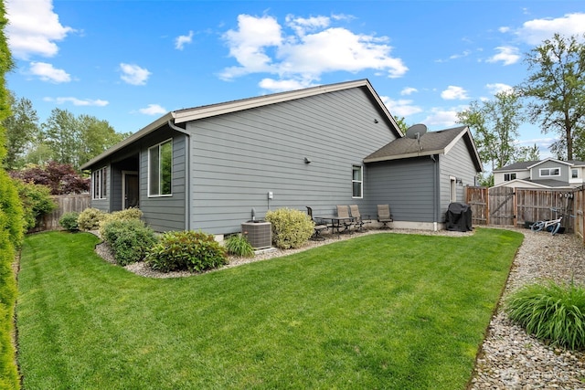 1116 NE 14th Way, Battle Ground, WA 98604 - rear view of property featuring a gate