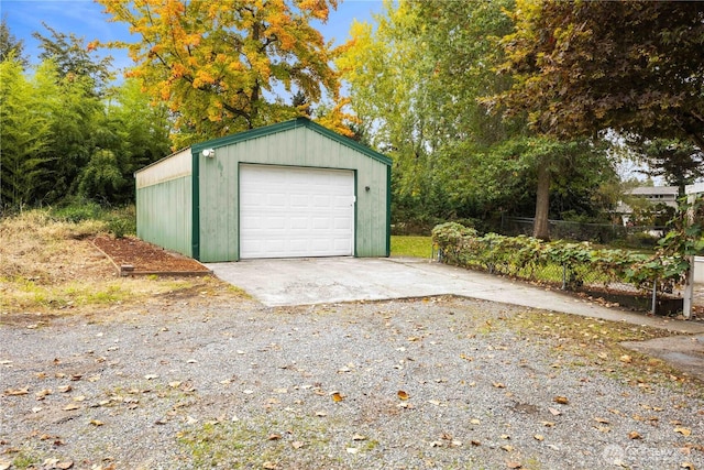 24028 135th Ave SE, Kent, WA 98042 - detached garage with concrete driveway