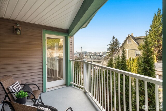 1906 Franklin Pl E Unit 103, Seattle, WA 98102 - photo 24