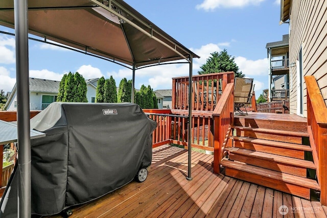 6715 Quincy Ave SE, Auburn, WA 98092 - deck with stairway and grilling area