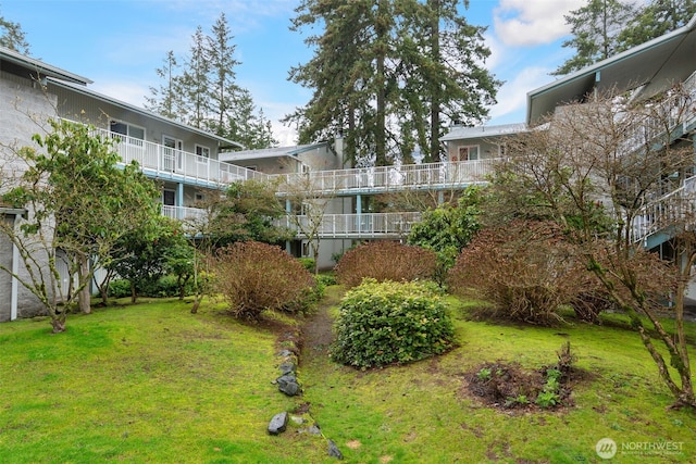 5814 200th St SW Unit D, Lynnwood, WA 98036 - view of green lawn