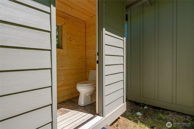 64 Eliza Is, Bellingham, WA 98226 - view of doorway to property