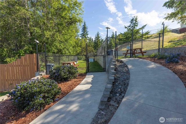 1755 W Sunn Fjord Ln Unit D65, Bremerton, WA 98312 - view of community with a gate
