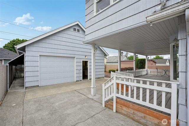 636 20th Ave, Longview, WA 98632 - detached garage with asphalt driveway