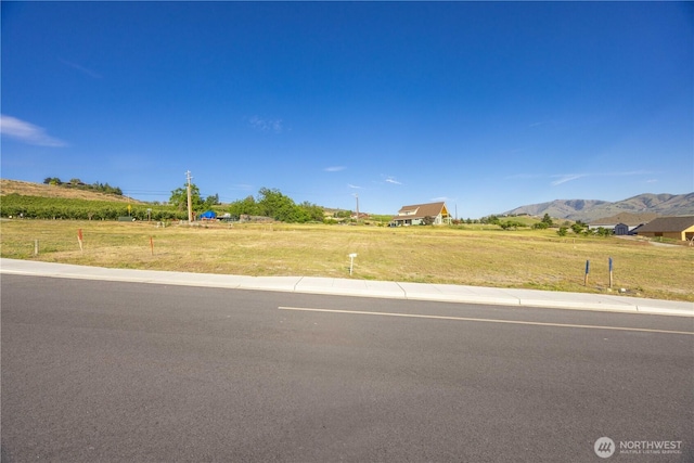 47 Sailing Hawk Ln, Manson, WA 98831