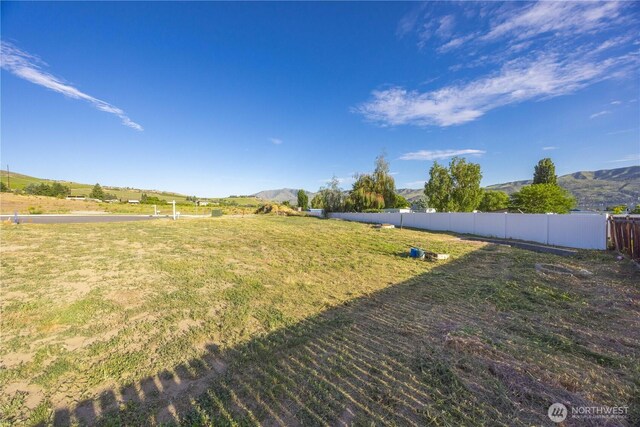 144 Sailing Hawk Ln, Manson, WA 98831