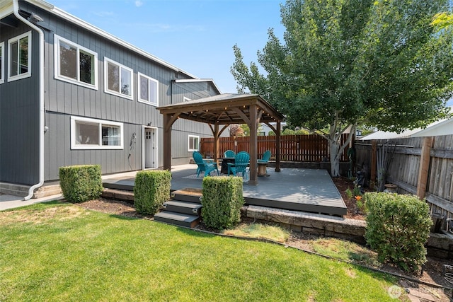 1598 Tedford St SE, East Wenatchee, WA 98802 - fenced backyard with a gazebo and a wooden deck
