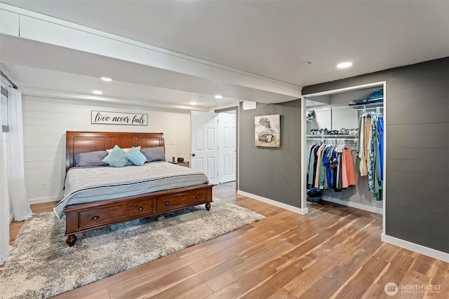 1598 Tedford St SE, East Wenatchee, WA 98802 - bedroom featuring light wood-style flooring, a spacious closet, a closet, and recessed lighting