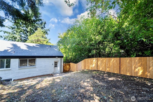2874 30th Ave W, Seattle, WA 99819 - view of yard