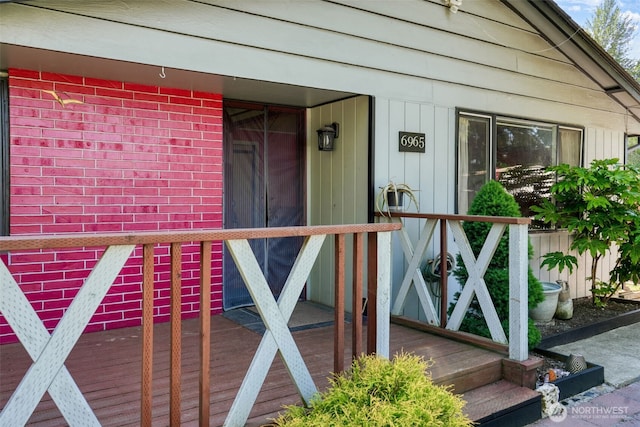 6965E E E, Tacoma, WA 98404 - view of deck