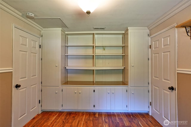 26025 Tronson Rd, Arlington, WA 98223 - view of closet