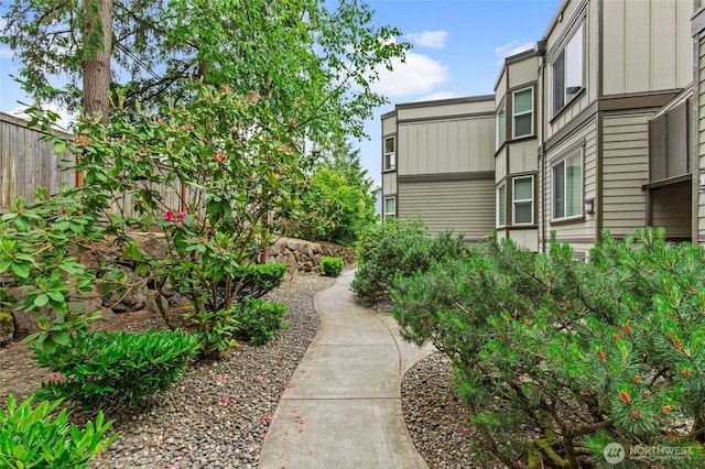 17440 NE 38th St Unit A302, Redmond, WA 98052 - view of yard