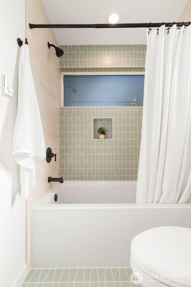 5613 43rd Ave NE, Seattle, WA 98105 - full bath featuring shower / tub combo, toilet, and tile patterned floors