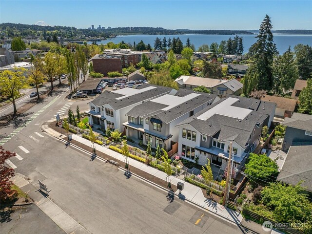 215 8th Ave W, Kirkland, WA 98033 - bird's eye view of a large body of water